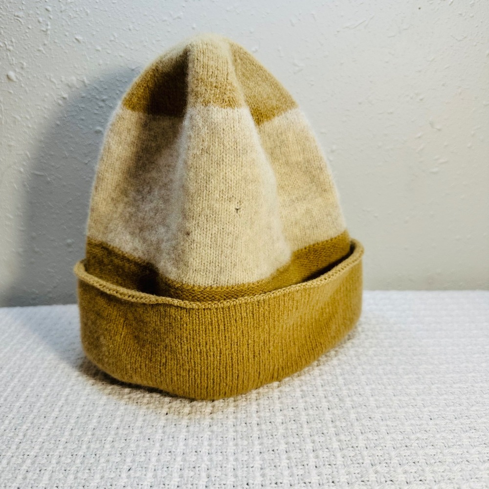GAP Kids Striped Beanie Hat M/L Wool Blend Boys Girls Cream &‎ Tan - Cozy